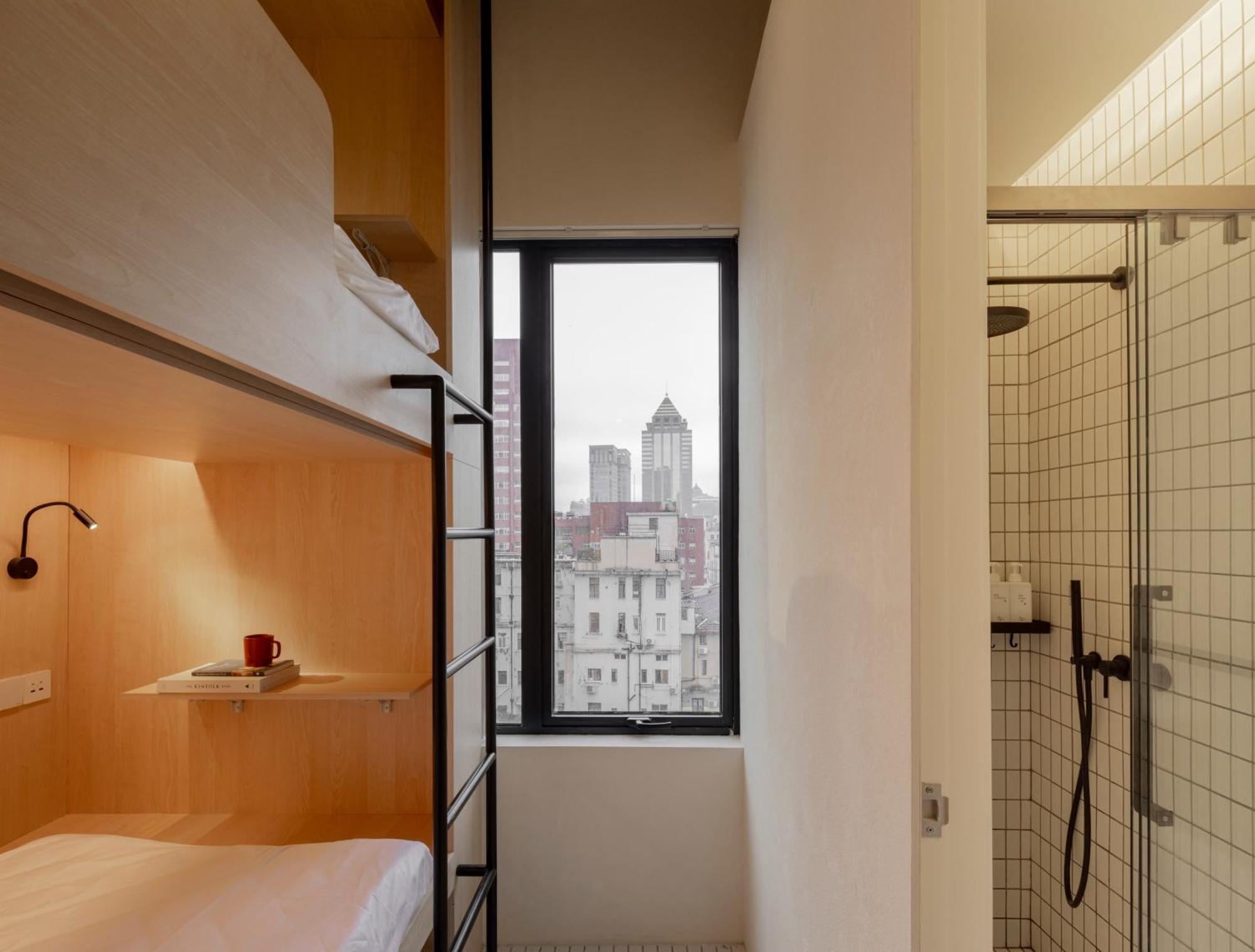 Hi Cozy International Youth Hostel East Nanjing Road & The Bund - Free Gym เซี่ยงไฮ้ ภายนอก รูปภาพ