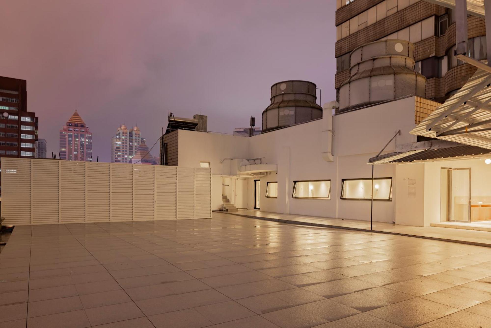 Hi Cozy International Youth Hostel East Nanjing Road & The Bund - Free Gym เซี่ยงไฮ้ ภายนอก รูปภาพ